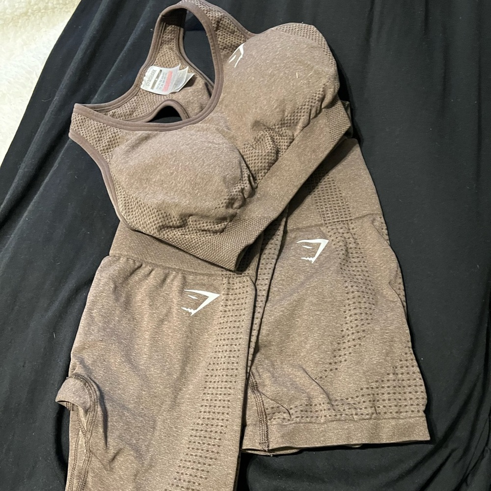 Gym shark bundle DARK BROWN shorts leggings and sports bra
